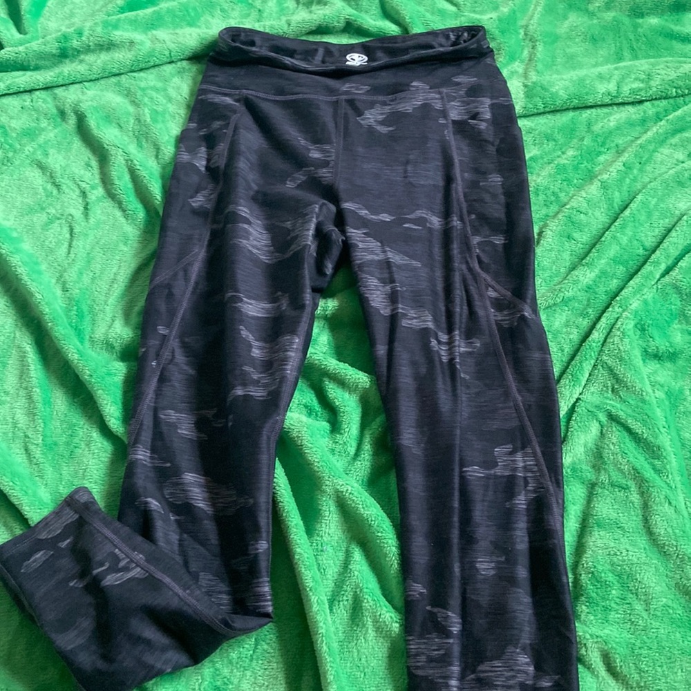 Athletic Works gray/black camo leggings